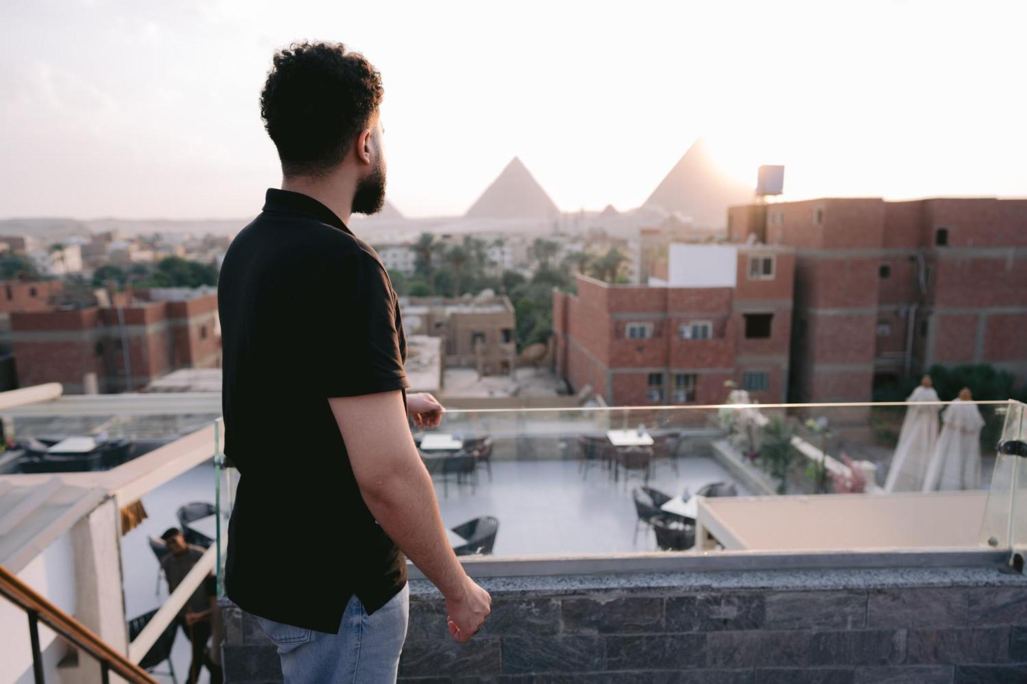 Tuya Pyramids Inn Kafret el-Gabal エクステリア 写真