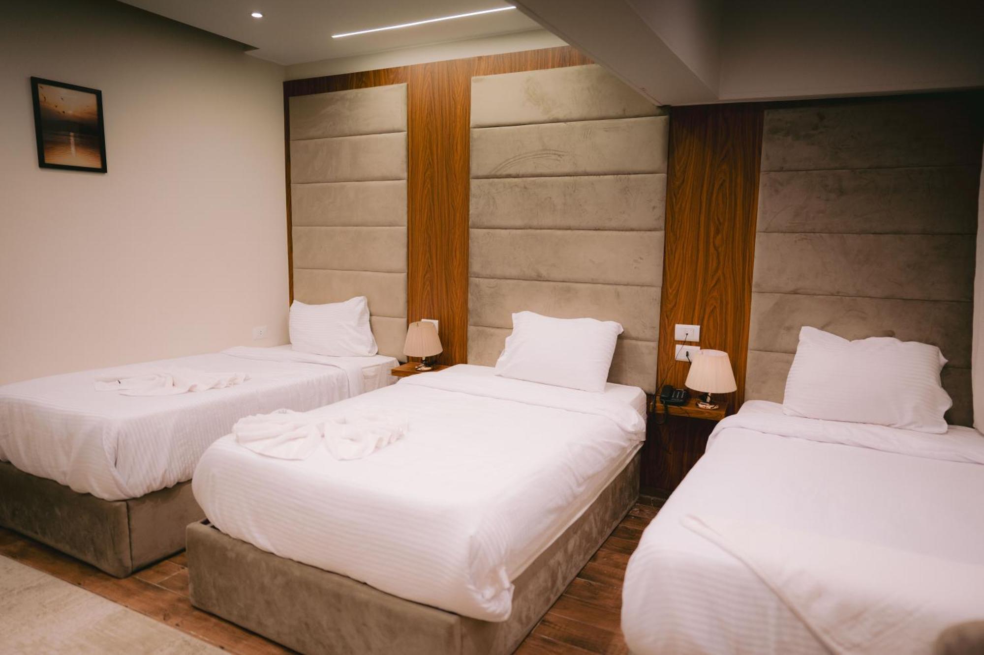 Tuya Pyramids Inn Kafret el-Gabal エクステリア 写真