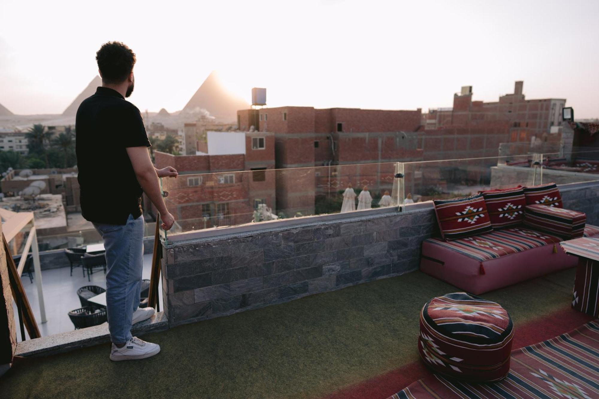Tuya Pyramids Inn Kafret el-Gabal エクステリア 写真