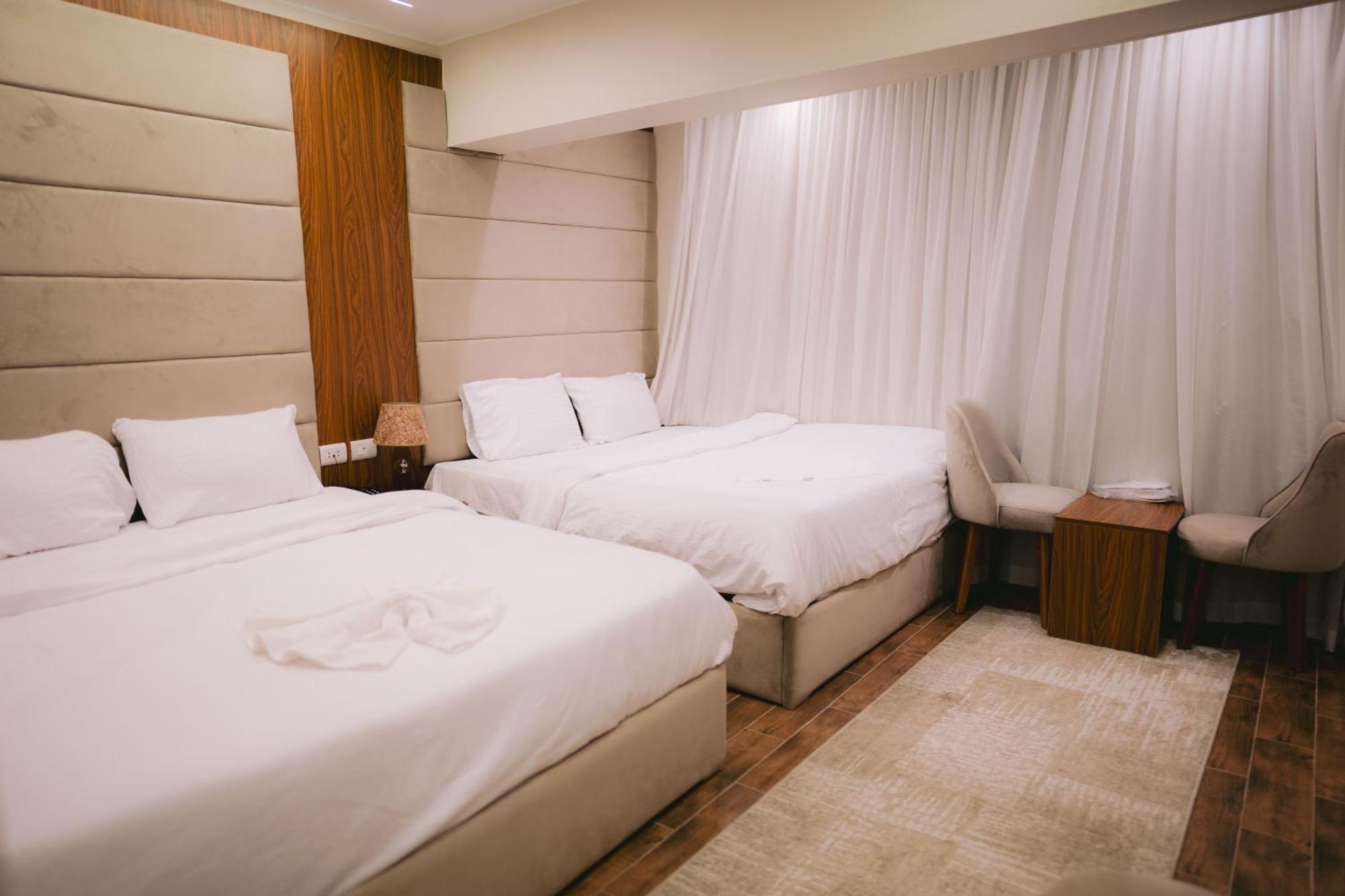 Tuya Pyramids Inn Kafret el-Gabal エクステリア 写真