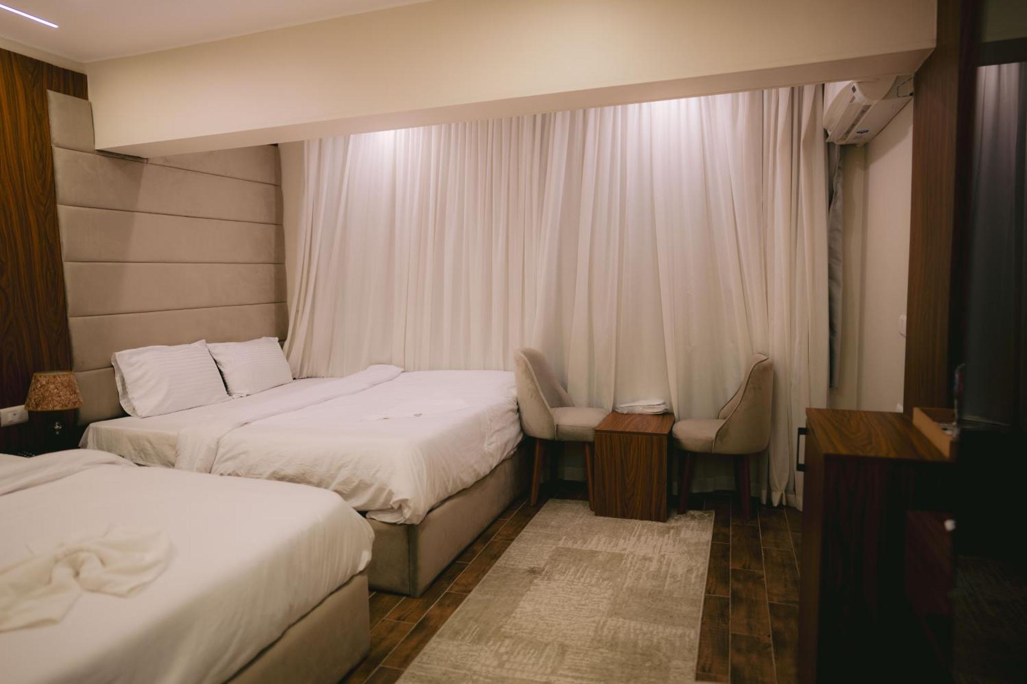 Tuya Pyramids Inn Kafret el-Gabal エクステリア 写真