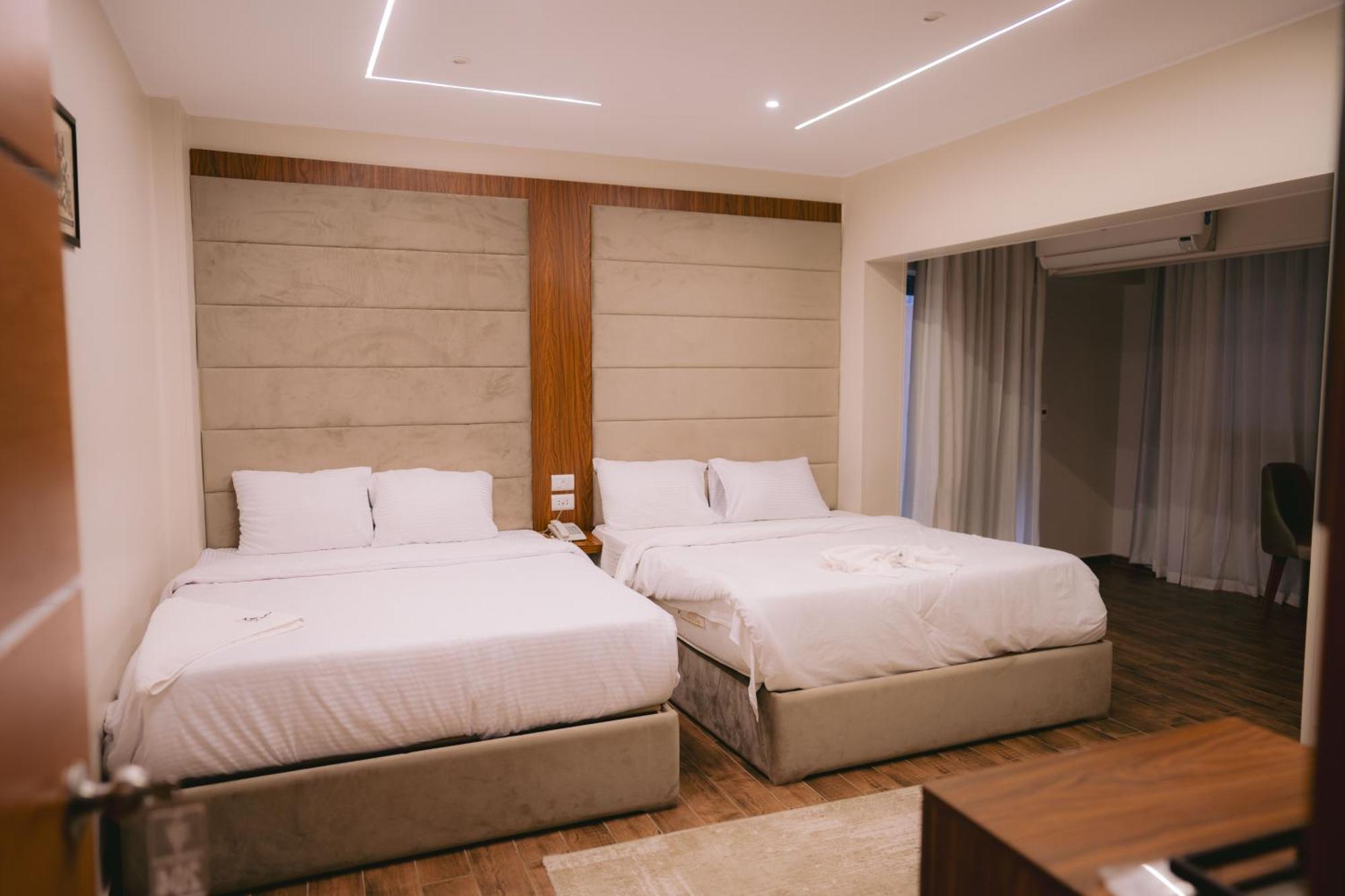 Tuya Pyramids Inn Kafret el-Gabal エクステリア 写真