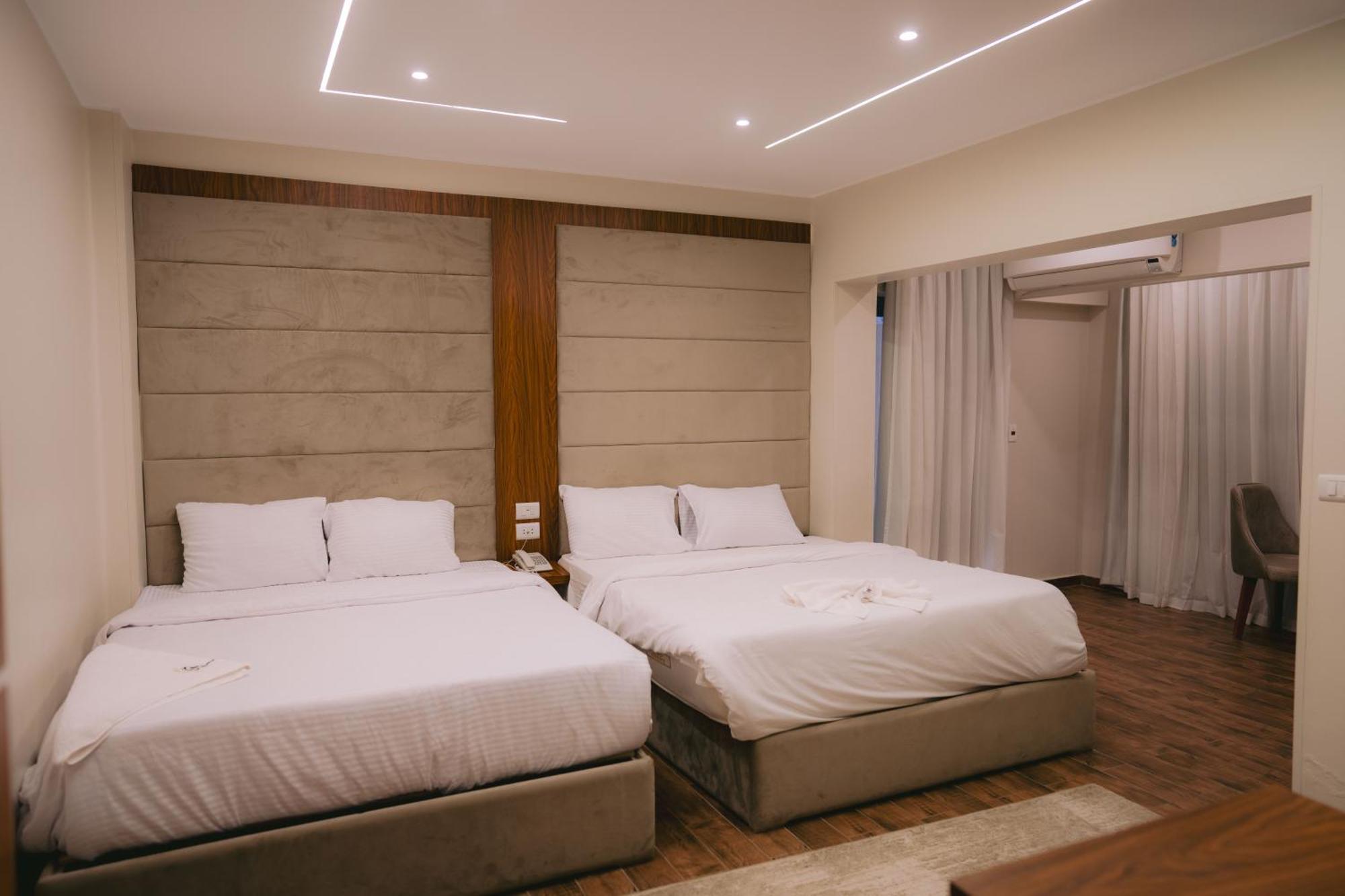 Tuya Pyramids Inn Kafret el-Gabal エクステリア 写真
