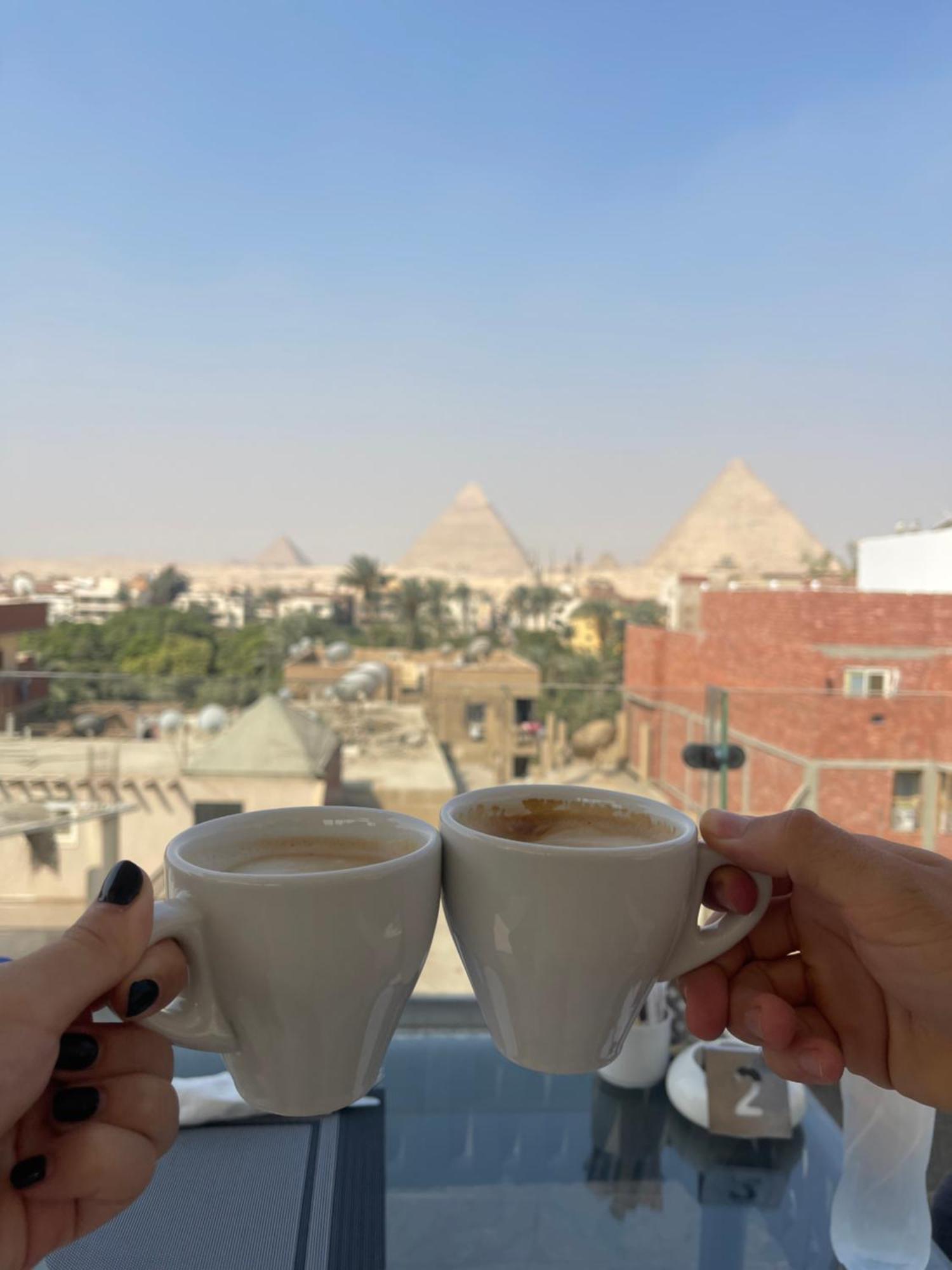 Tuya Pyramids Inn Kafret el-Gabal エクステリア 写真