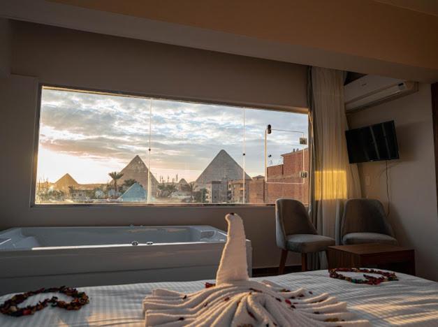 Tuya Pyramids Inn Kafret el-Gabal エクステリア 写真